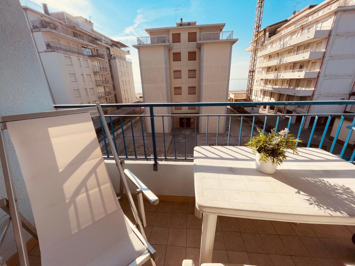 App4Rent Saturno 4 - Family Apartment, Wifi, Parking Лідо-ді-Єзоло Екстер'єр фото