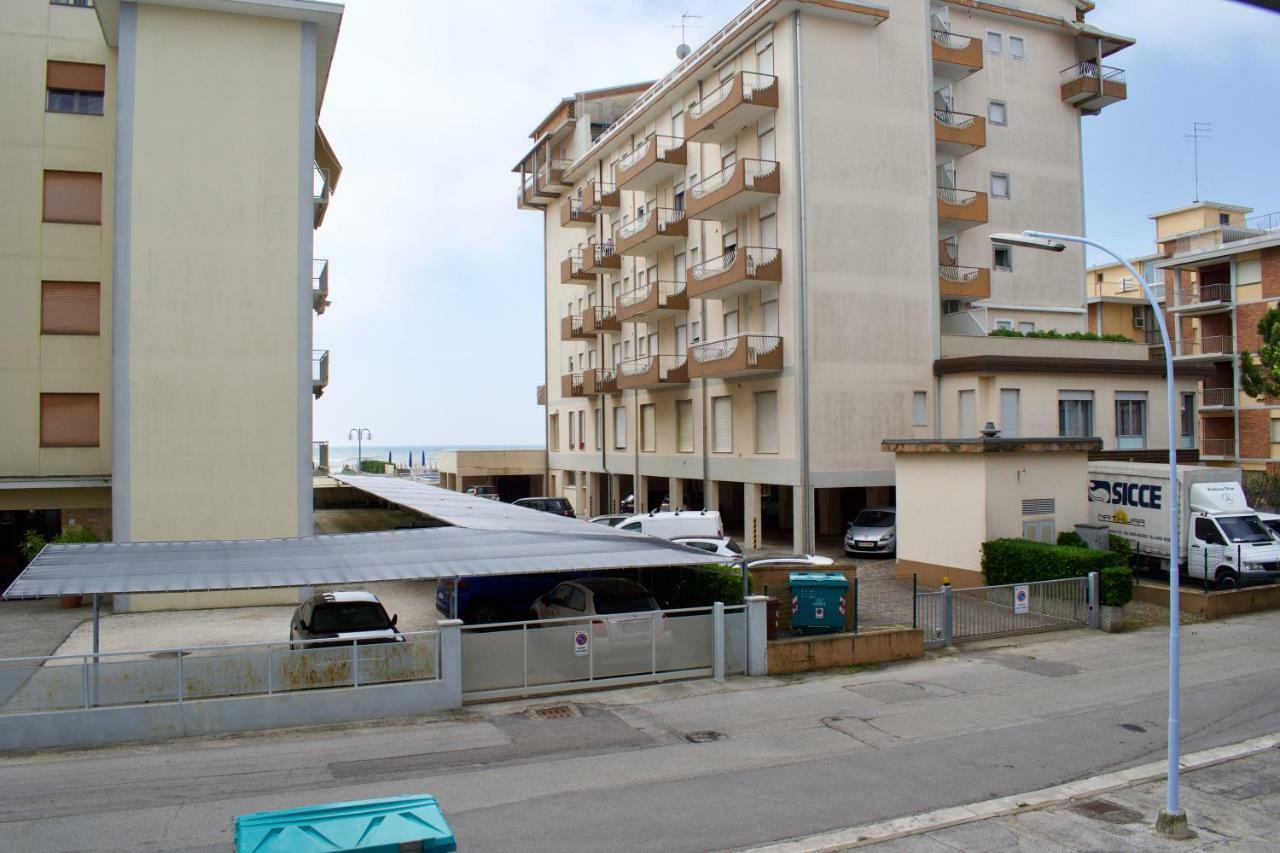 App4Rent Saturno 4 - Family Apartment, Wifi, Parking Лідо-ді-Єзоло Екстер'єр фото