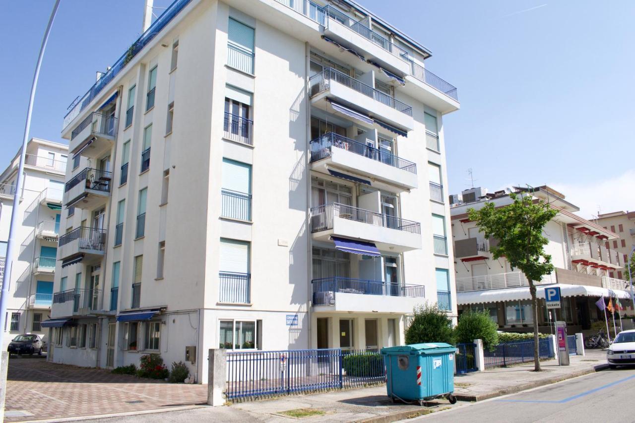 App4Rent Saturno 4 - Family Apartment, Wifi, Parking Лідо-ді-Єзоло Екстер'єр фото
