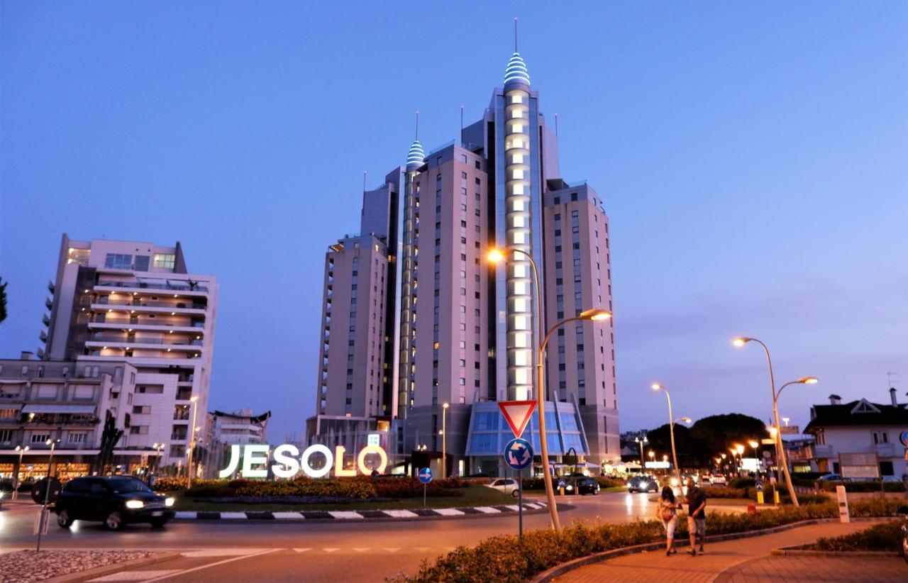 App4Rent Saturno 4 - Family Apartment, Wifi, Parking Лідо-ді-Єзоло Екстер'єр фото
