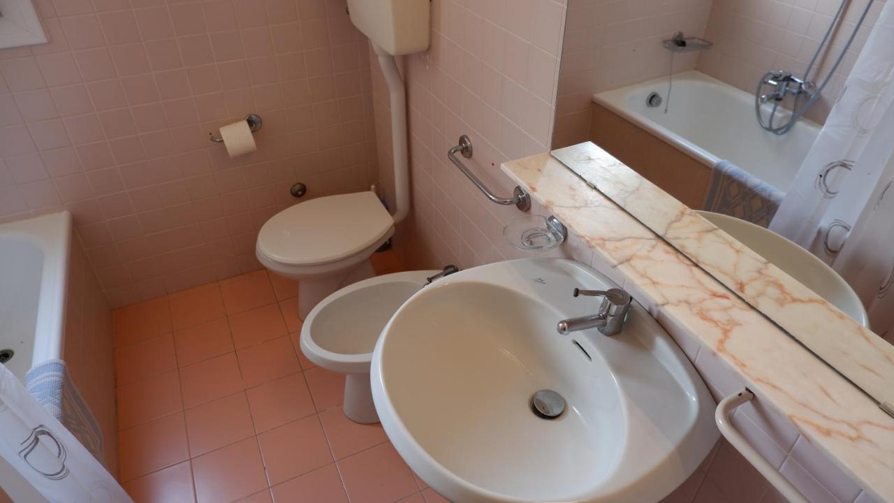 App4Rent Saturno 4 - Family Apartment, Wifi, Parking Лідо-ді-Єзоло Екстер'єр фото